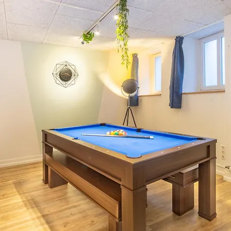 Pool Table Heaven, Workstation, 4k Tv, Netflix * Leipzig