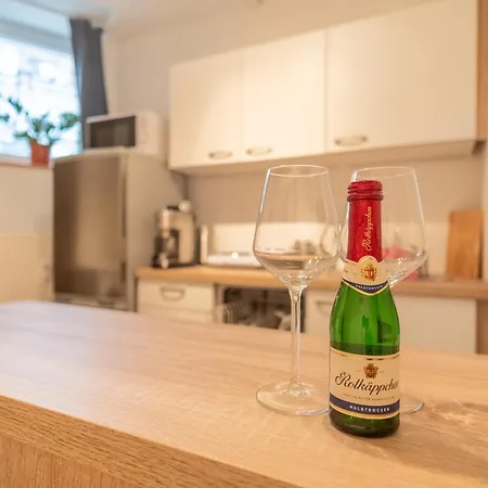 Pool Table Heaven, Workstation, 4k Tv, Netflix * Leipzig