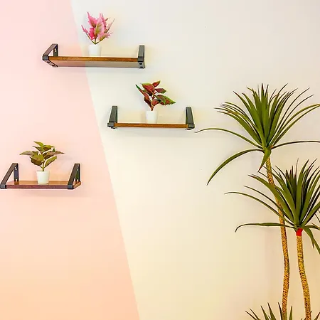 Pool Table Heaven, Workstation, 4k Tv, Netflix